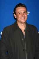 los angeles set 16 Jason segel chega às a cbs outono festa 2010 às a colônia em setembro 16 2010 dentro los angeles ca foto