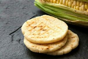 assado tradicional sul americano milho arepa foto