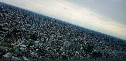 Tóquio, Japão dentro abril 2019. a Visão do Tóquio a partir de acima Como visto a partir de a Tóquio governo construção foto