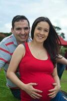 casal esperando para seus bebê - 38 semanas foto