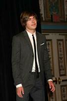 zac efron dentro a pressione quarto do a showest prêmios gala às a Paris hotel cassino dentro las vegas nv em abril 2 2009 2009 kathy cabanas cabanas foto