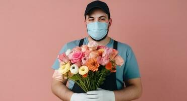 fechar-se retrato do masculino florista vestindo mascarar e segurando lindo floral ramalhete, generativo ai. foto