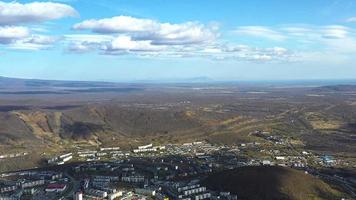 vista aérea da paisagem com vista de petropavlovsk kamchatsky foto