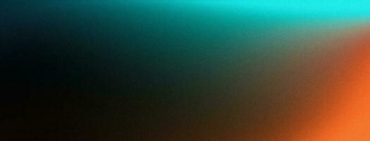 Sombrio verde cerceta laranja brilhando granulado gradiente fundo, Largo bandeira pano de fundo, ruído textura efeito, cópia de espaço foto