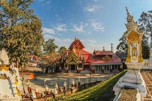 Wat phra que templo doi woa em chiang rai, tailândia foto