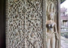 baixo-relevo no templo de Angkor Wat em Siem Reap, Camboja