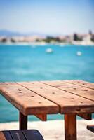 de madeira mesa borrado croata mar dentro voz fundo. ai generativo foto