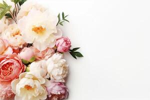 peônias, rosas em branco fundo com cópia de espaço. abstrato natural floral quadro, Armação disposição com texto espaço. romântico feminino composição. Casamento convite. ai generativo foto
