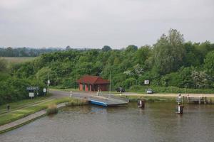 ferry de passageiros em fischerhuette kiel canal schleswig holstein alemanha