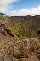 cratera do vulcão san antonio em las palmas nas ilhas canárias foto