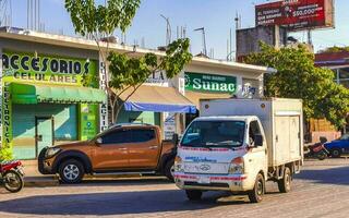 porto escondido Oaxaca México 2023 mexicano Entrega pegar caminhão carro 4x4 fora da estrada veículos México. foto