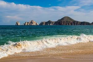 praia no cabo san lucas no méxico foto