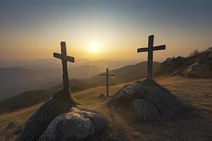 três Cruz em a montanha com Sol luz, crença, fé e espiritualidade, crucificação e ressurreição do Jesus Cristo às páscoa, generativo ai foto