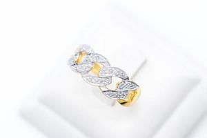 anel de diamante ouro 9k foto
