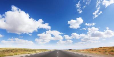 uma estrada com uma azul céu e nuvens ai gerado foto