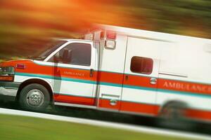 ambulância emergência ligar foto