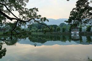 cedo manhã taiping lago jardim parque natureza reflexão foto