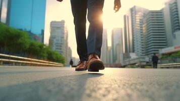 homem de negocios andar em estrada e começar para sucesso, fechar acima sapatos andando, objetivo e alvo conceito, generativo ai foto