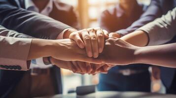 sucesso do equipe conceito, mãos do o negócio trabalho em equipe Junte-se mãos juntos dentro escritório, generativo ai foto