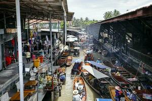 Bangkok, Tailândia pode 03, 2019 maldição Saduak flutuando mercado é uma flutuando mercado dentro maldição Saduak distrito, Ratchaburi província, sobre 100 quilômetros sudoeste do Bangkok. foto