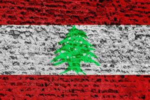 bandeira do a república do república do Líbano em uma texturizado fundo. conceito colagem. foto