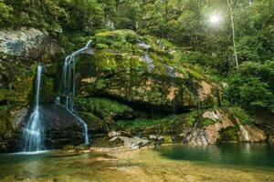 cênico eslovénia virgem cascata foto