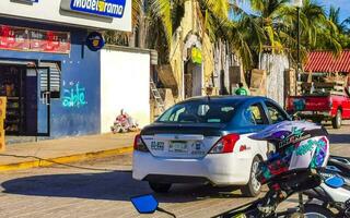 porto escondido Oaxaca México 2023 típica lindo colorida turista rua calçada cidade porto escondido México. foto