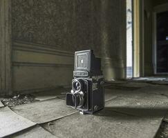 vintage filme Câmera dentro abandonado casa foto