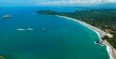 aéreo Visão do manuel antonio nacional parque dentro costa rica. foto