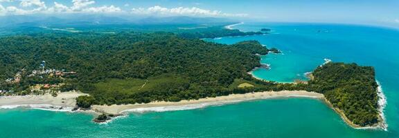 aéreo Visão do manuel antonio nacional parque dentro costa rica. foto