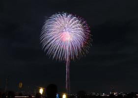 festival de fogos de artifício no verão em Tóquio foto