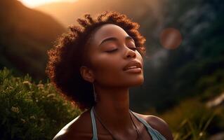 relaxado jovem mulher respiração fresco ar dentro a montanha. generativo ai. foto