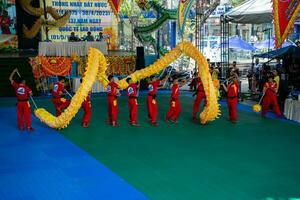 ho chi minh, viet nam - 22 abril 2023 Dragão dança, comemoro a Novo ano. às a parque foto