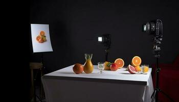 moderno mesa iluminado de elétrico lâmpada, Holofote em fresco fruta gerado de ai foto