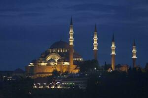 suleymaniye mesquita dentro Istambul às noite foto