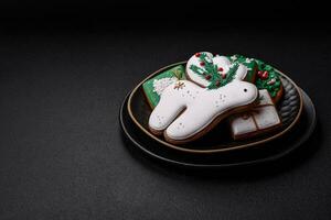 lindo Natal ou Novo ano colorida caseiro Pão de gengibre biscoitos foto