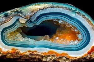 ametista geode pedra, espumante e brilhante cristais dentro com impressionante texturas e natural padrões generativo ai foto