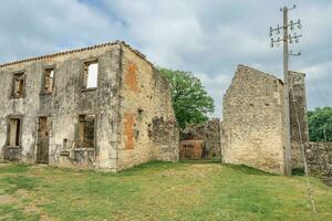 a velho ruinas do a Cidade Oradour-sur-Glane dentro França. foto