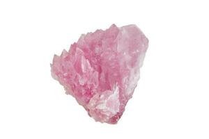 macro mineral pedra rosa quartzo em branco fundo foto