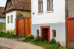 Rimetea é uma pequeno Vila localizado dentro transilvânia, roménia. isto é situado dentro a Apuseni montanhas e é conhecido para Está pitoresco configuração e bem preservado húngaro arquitetônico estilo. foto