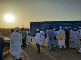 medina, saudita Arábia, pode 2023 - interior Visão do jannat al baqi histórico cemitério do medina. isto cemitério é localizado perto masjid al Nabawi dentro medina. foto