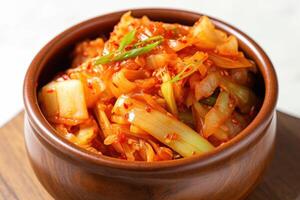 estoque foto do Kimchi é uma tradicional coreano banchan consistindo do salgado e fermentado legumes Comida fotografia generativo ai