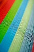 papéis multicoloridos com fundo texturizado foto