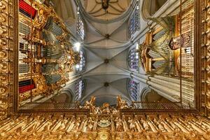 a primata catedral do santo Maria - toledo, Espanha foto