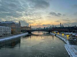 Visão ao longo Moscou rio foto