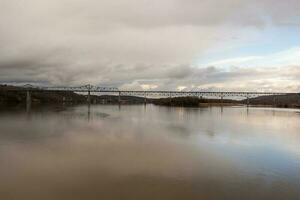 Descanse em paz furgão piscadela ponte foto