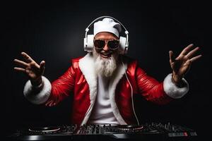 funky louco santa claus dj fone de ouvido cantar música som melodia ouço música em Preto fundo. ai gerado foto