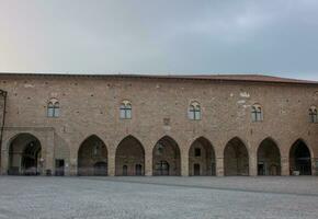 visconti cidadela dentro a antigo cidade do Bergamo foto