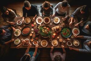 família Rezar antes jantar dentro Ação de graças jantar. ai gerado foto