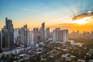 horizonte de Makati em Manila, Filipinas foto